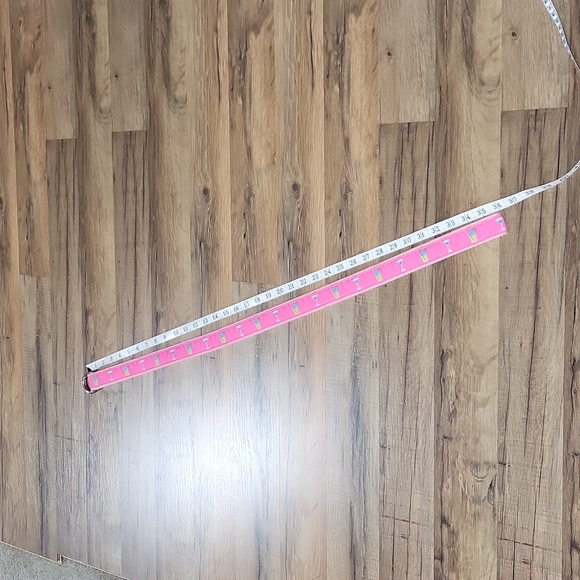 DOUGLAS PAQUETTE Pink Preppy Drinks Cocktails Belt - Picture 6 of 6